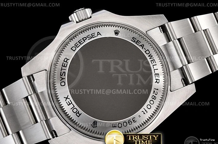 1031 ROLSD0102 – Deep Sea Dweller Blk Supportive 1013